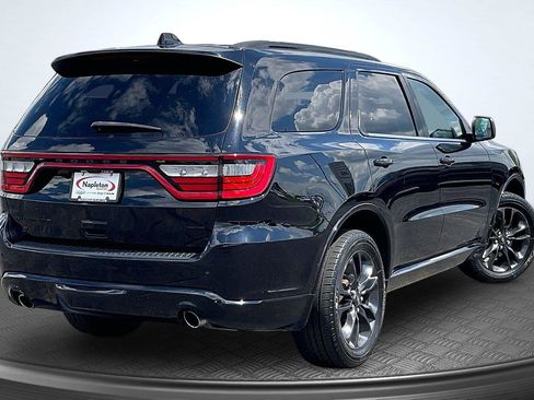 Used 2023 Dodge Durango GT AWD/4WD image 2