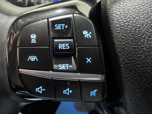 Used 2022 Ford Escape Titanium AWD/4WD image 5