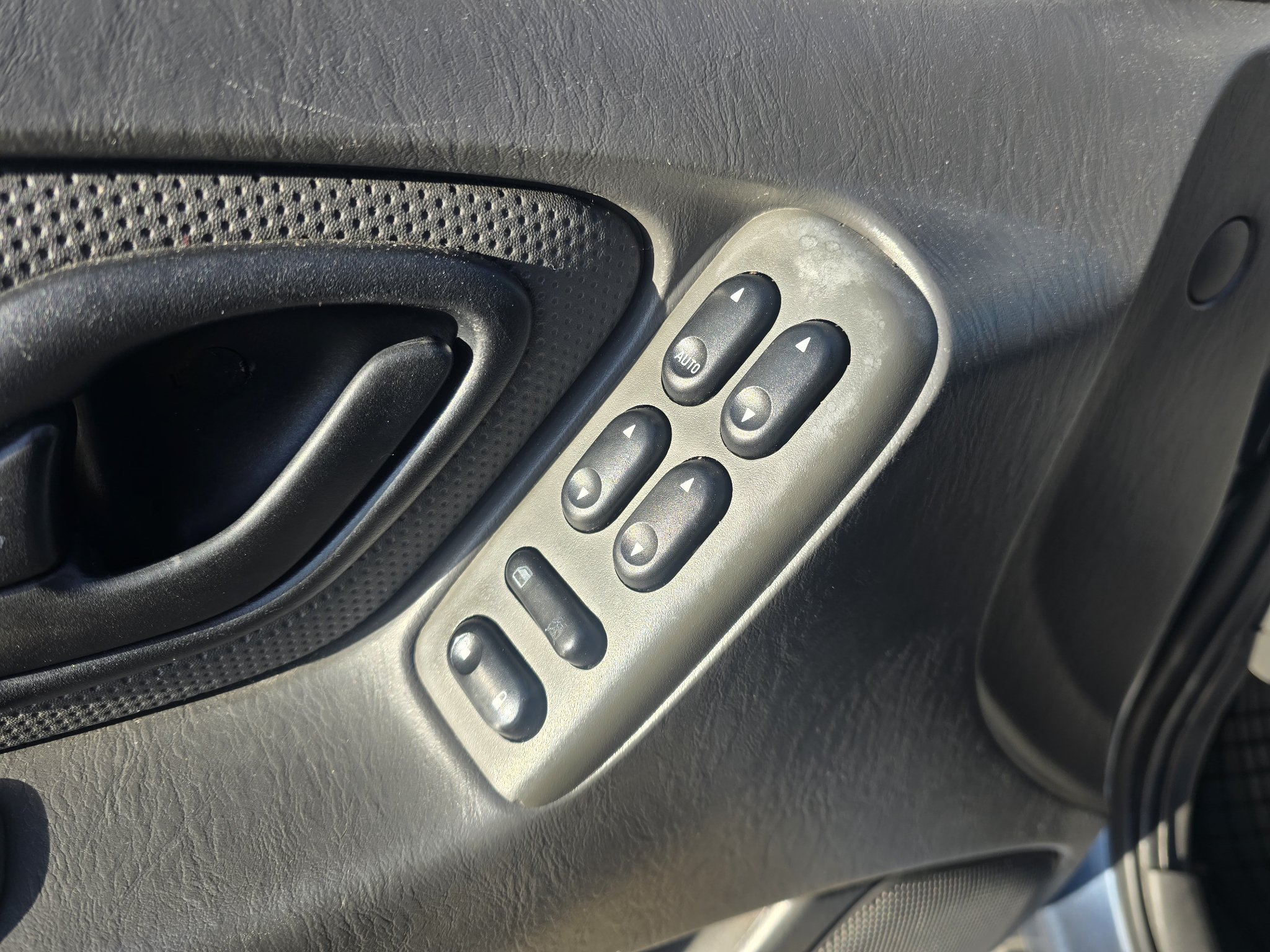 Used 2006 Ford Escape XLS FWD image 29