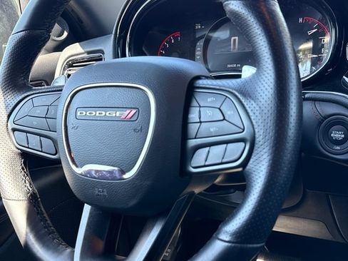Used 2025 Dodge Durango GT AWD/4WD image 12
