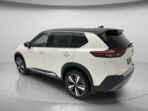 Used 2023 Nissan Rogue SL w/ SL Premium Package AWD/4WD image 4