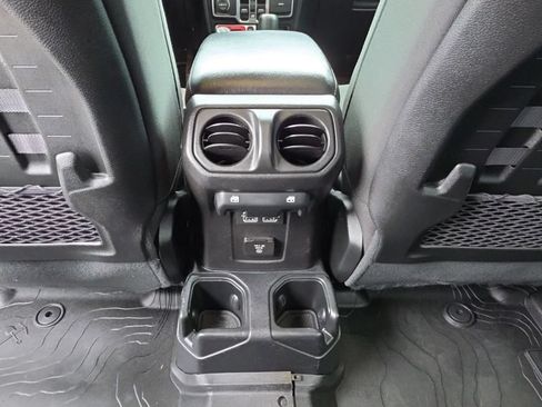 Used 2020 Jeep Gladiator Rubicon w/ LED Lighting Group AWD/4WD image 25