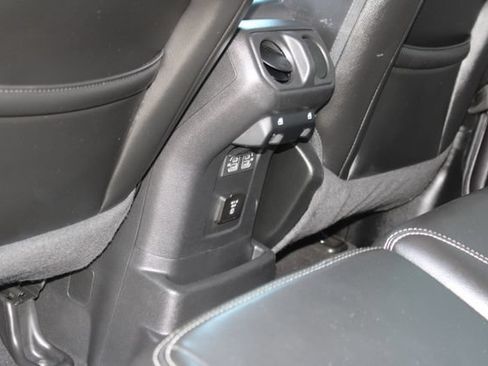 Used 2021 Jeep Wrangler Unlimited Sahara w/ Cold Weather Group AWD/4WD image 43