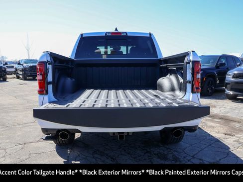 New 2026 RAM 1500 Big Horn AWD/4WD image 19