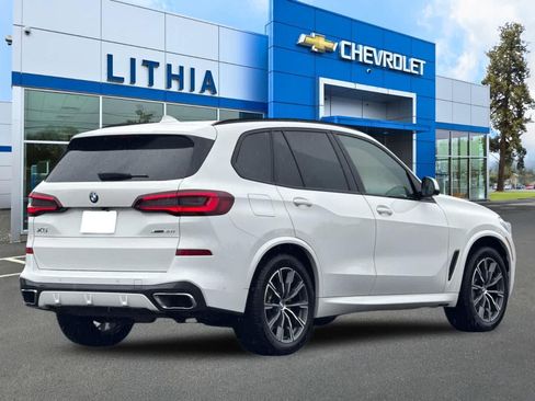 Used 2021 BMW X5 xDrive40i w/ M Sport Package AWD/4WD image 2