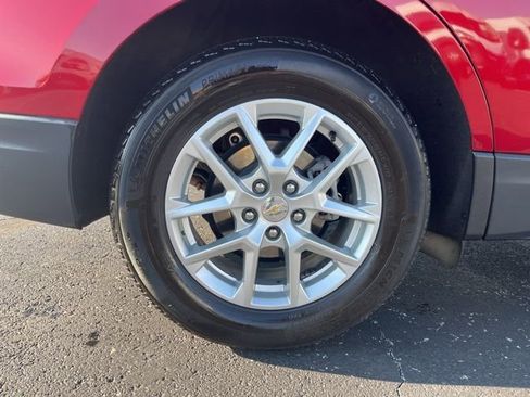 Used 2024 Chevrolet Equinox LT w/ LPO, Floor Liner Package FWD image 20