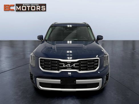 Used 2025 Kia Telluride S AWD/4WD image 8