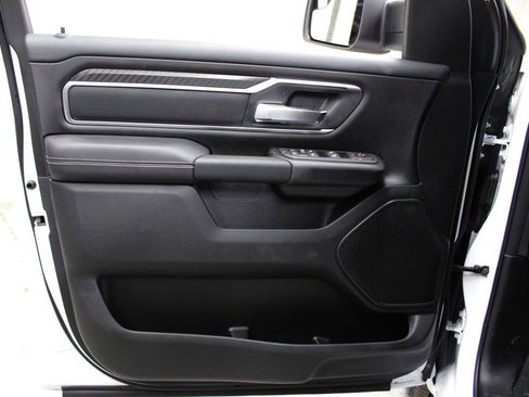 New 2026 RAM 1500 4x4 Crew Cab image 25