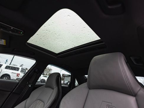 Used 2022 Audi S4 Premium image 23