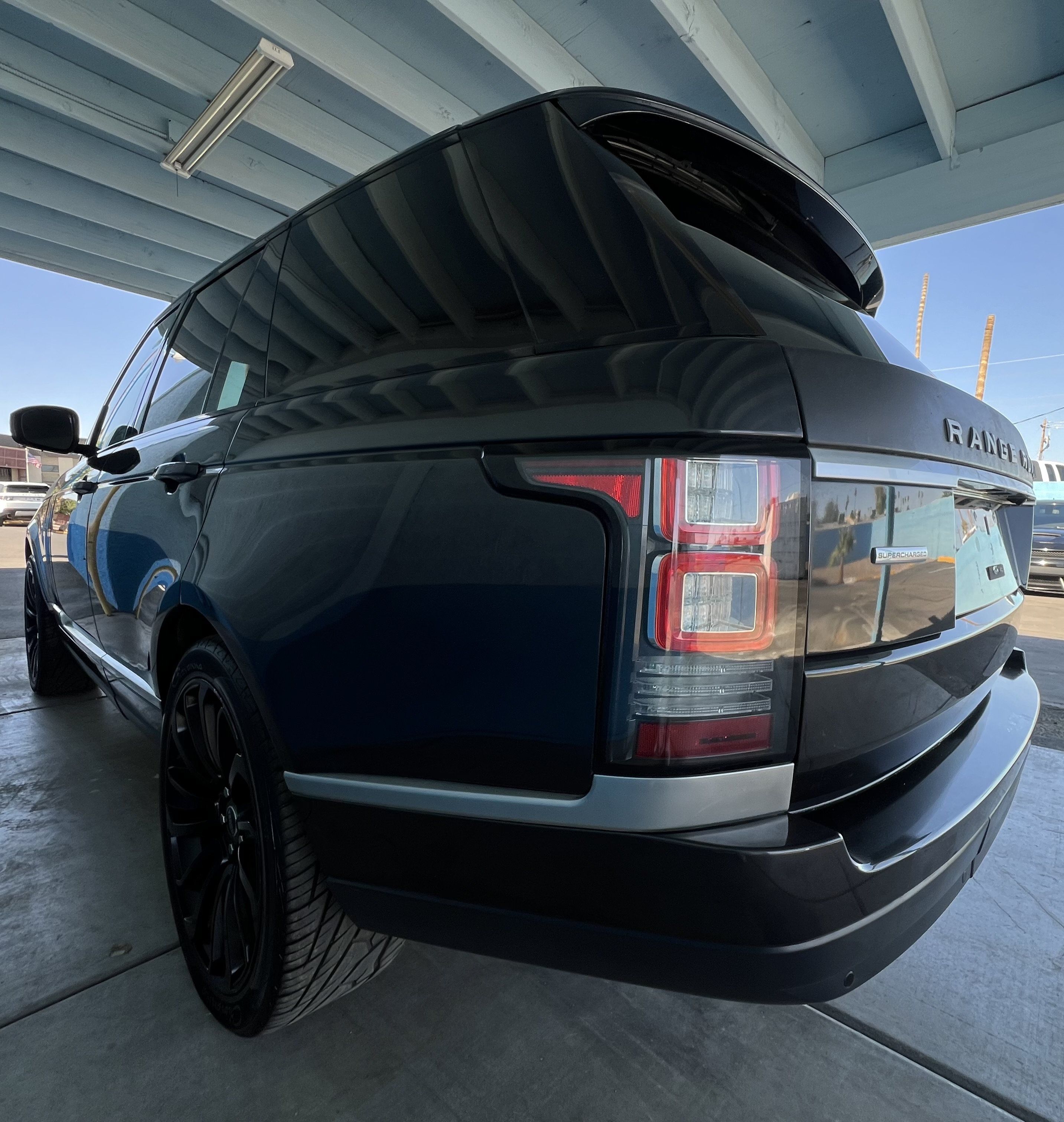 Used 2013 Land Rover Range Rover Supercharged AWD/4WD image 7