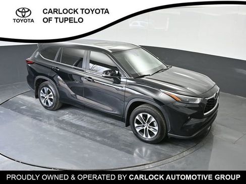 Used 2024 Toyota Highlander XLE image 38