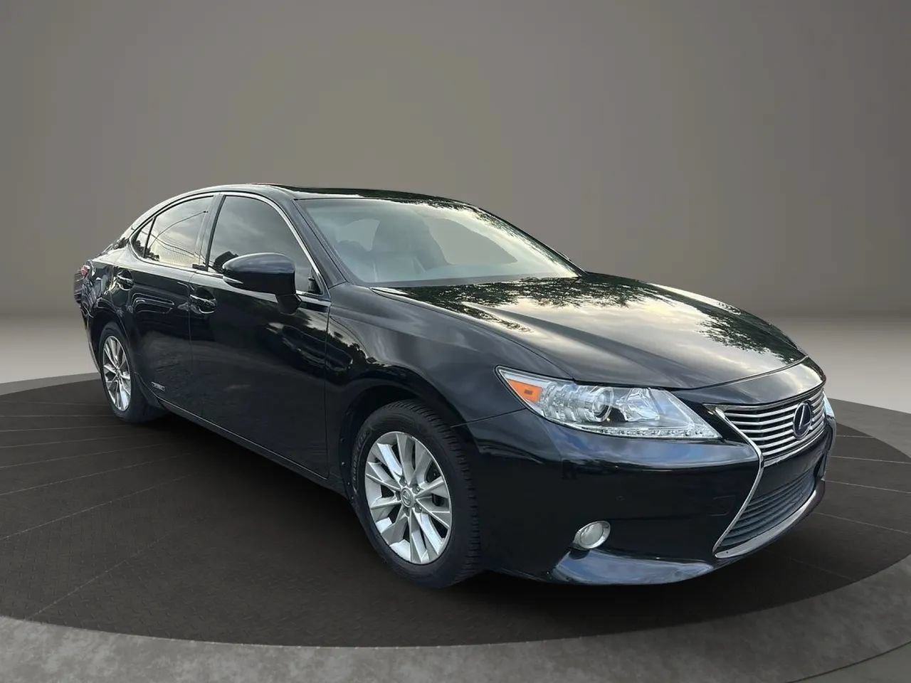 Used 2013 Lexus ES 300h w/ Luxury Pkg FWD image 37