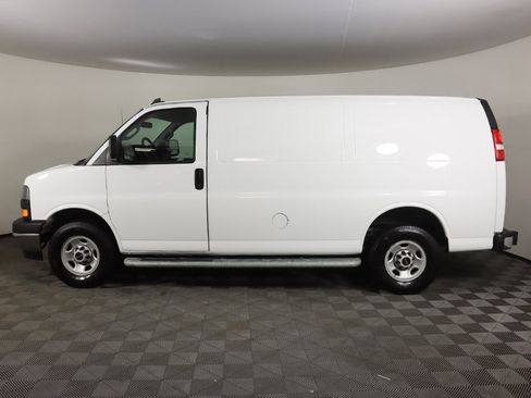 Used 2024 GMC Savana 2500 w/ Driver Convenience Package image 12