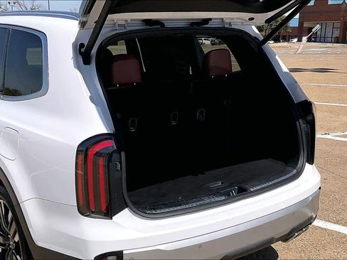 Used 2024 Kia Telluride SX Prestige image 18
