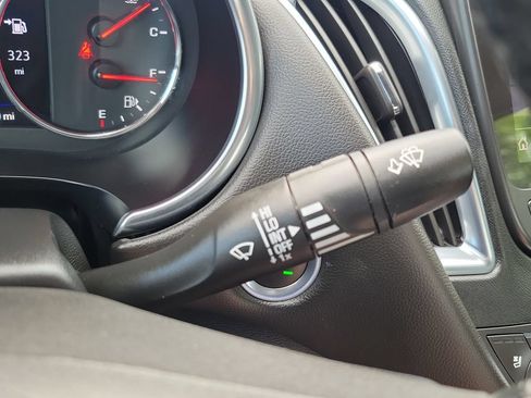 Used 2024 Chevrolet Malibu LT FWD image 29