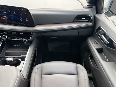 Used 2025 Chevrolet Tahoe LT w/ Comfort Package image 14