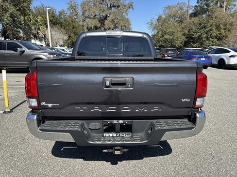 Certified 2021 Toyota Tacoma SR5 image 3