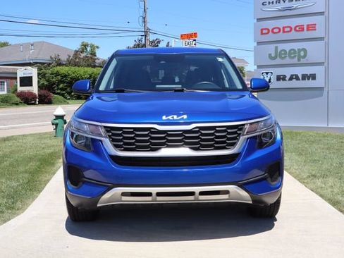 Used 2023 Kia Seltos LX AWD/4WD image 4