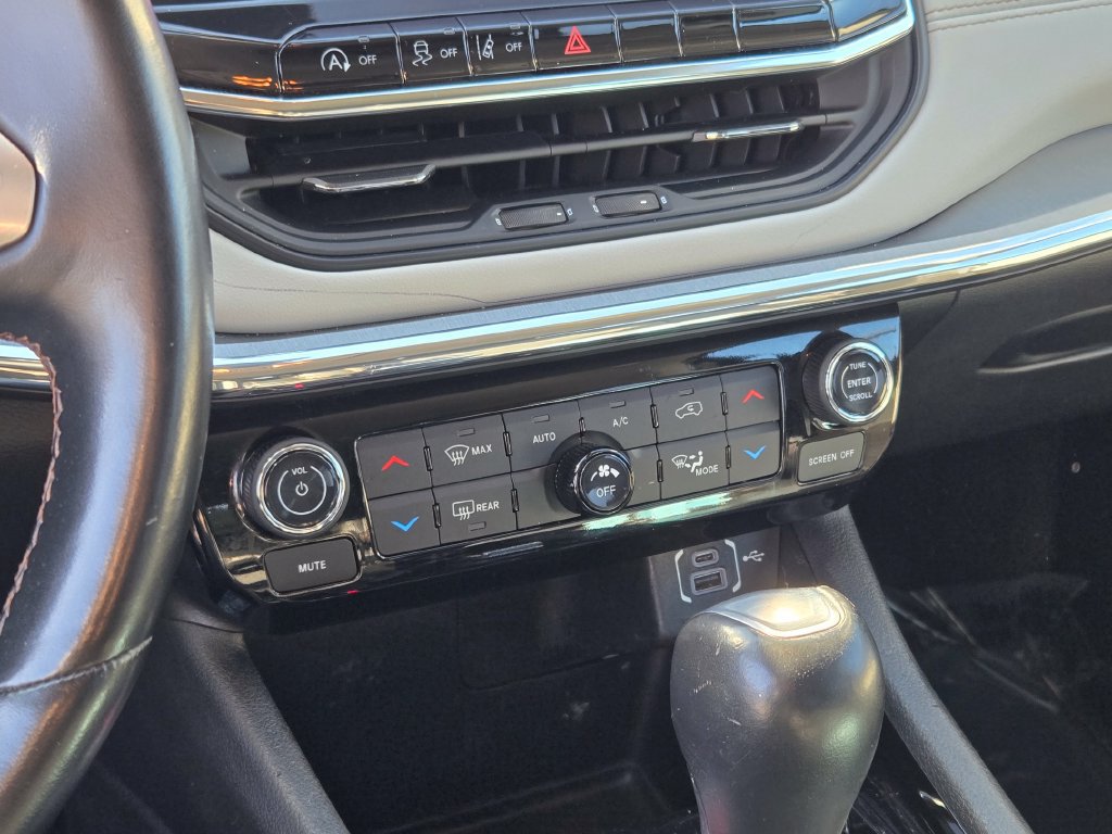 Used 2022 Jeep Compass Limited AWD/4WD image 35