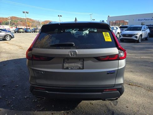 Used 2023 Honda CR-V Sport image 4