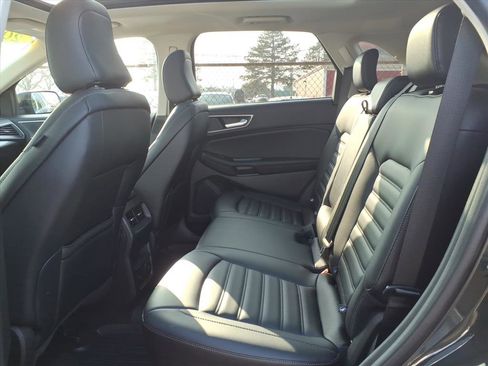 Certified 2024 Ford Edge SEL w/ Convenience Package image 11