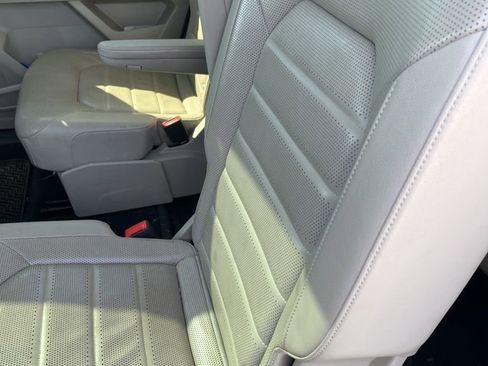 Used 2018 Volkswagen Atlas SEL Premium image 22