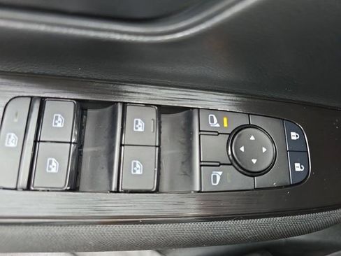 New 2026 Nissan Kicks S image 29