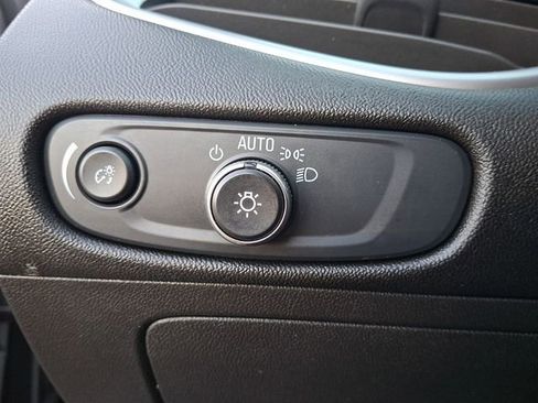 Used 2024 Chevrolet Malibu LT image 24