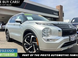 Used 2023 Mitsubishi Outlander SEL video 1
