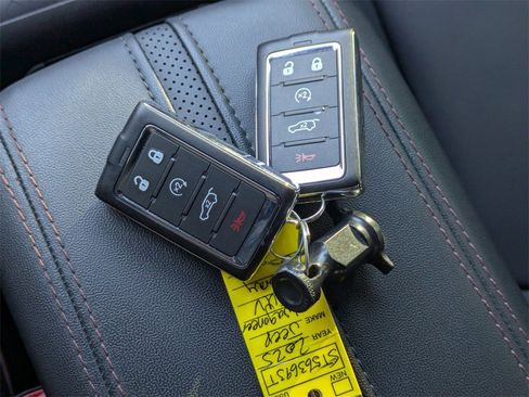 Used 2025 Jeep Wagoneer S Launch Edition image 37