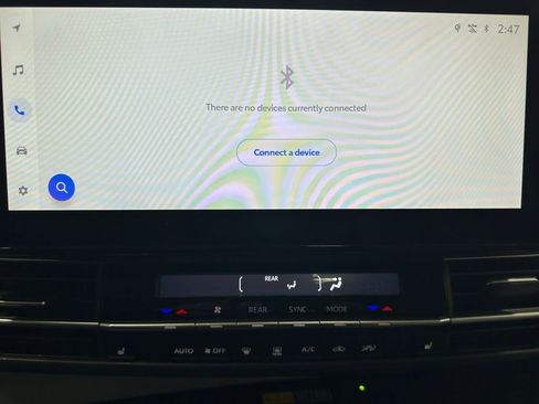 Used 2025 Toyota Sienna XLE image 28