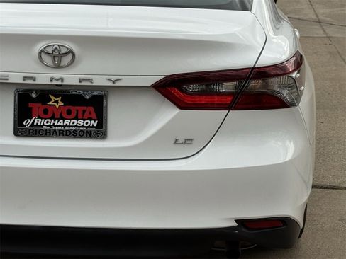 Used 2024 Toyota Camry LE image 6