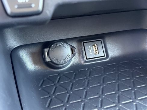 Certified 2025 Toyota RAV4 LE FWD image 28