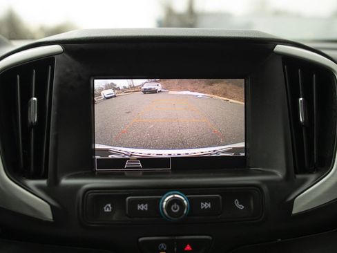 Used 2023 GMC Terrain SLE w/ Driver Convenience Package image 12