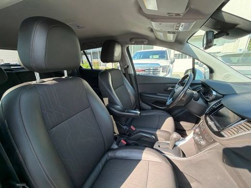 Used 2022 Chevrolet Trax LT w/ Sport Edition AWD/4WD image 50