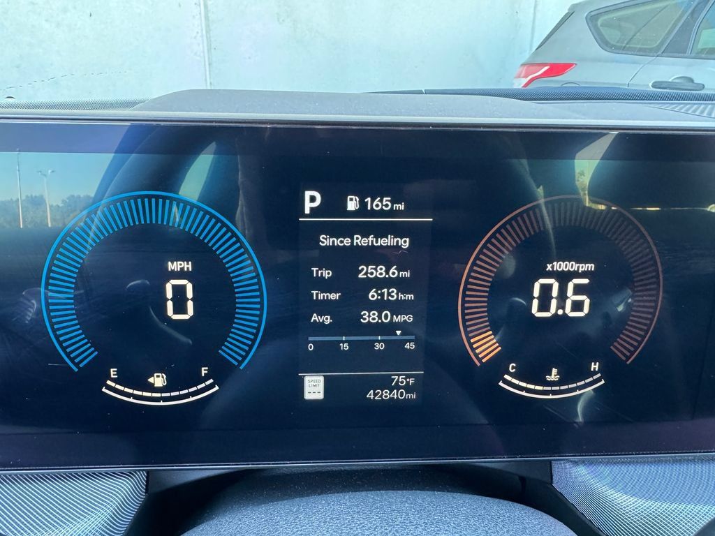 Used 2025 Hyundai Sonata SEL FWD image 15