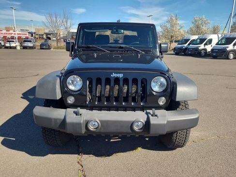 Used 2018 Jeep Wrangler Sport image 14