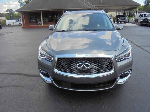 Used 2018 INFINITI QX60 Luxe w/ Premium Plus Package AWD/4WD image 3