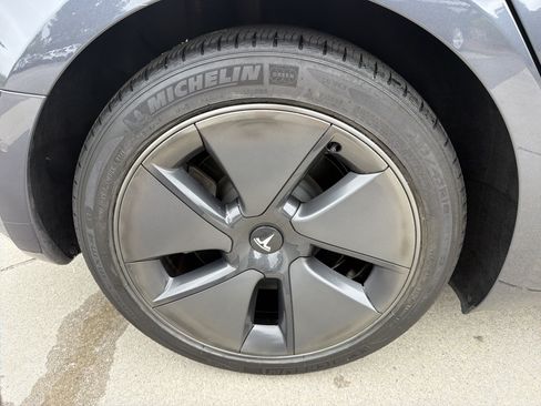 Used 2021 Tesla Model 3 Standard Range Plus RWD image 22
