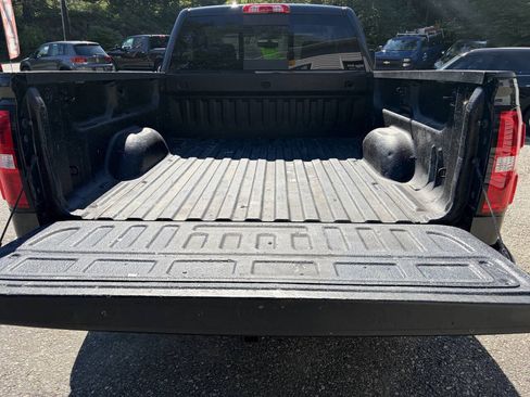 Used 2018 GMC Sierra 1500 SLE w/ SLE Value Package AWD/4WD image 12