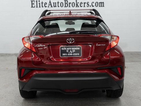 Used 2019 Toyota C-HR Limited FWD image 4