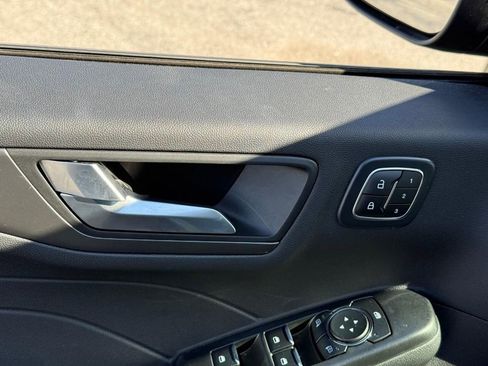 Certified 2023 Ford Escape Active w/ Tech Pack #2 image 12