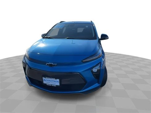 Used 2023 Chevrolet Bolt EUV LT w/ Driver Confidence Package image 4