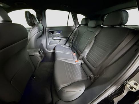 New 2026 Mercedes-Benz GLC 300 4MATIC image 23