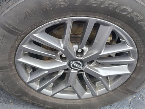 Used 2024 Nissan Rogue S AWD/4WD image 20