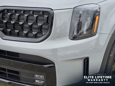 Certified 2025 Kia Telluride SX Prestige X-Line AWD/4WD image 7