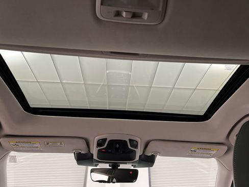 Used 2025 Subaru Outback Onyx Edition image 37