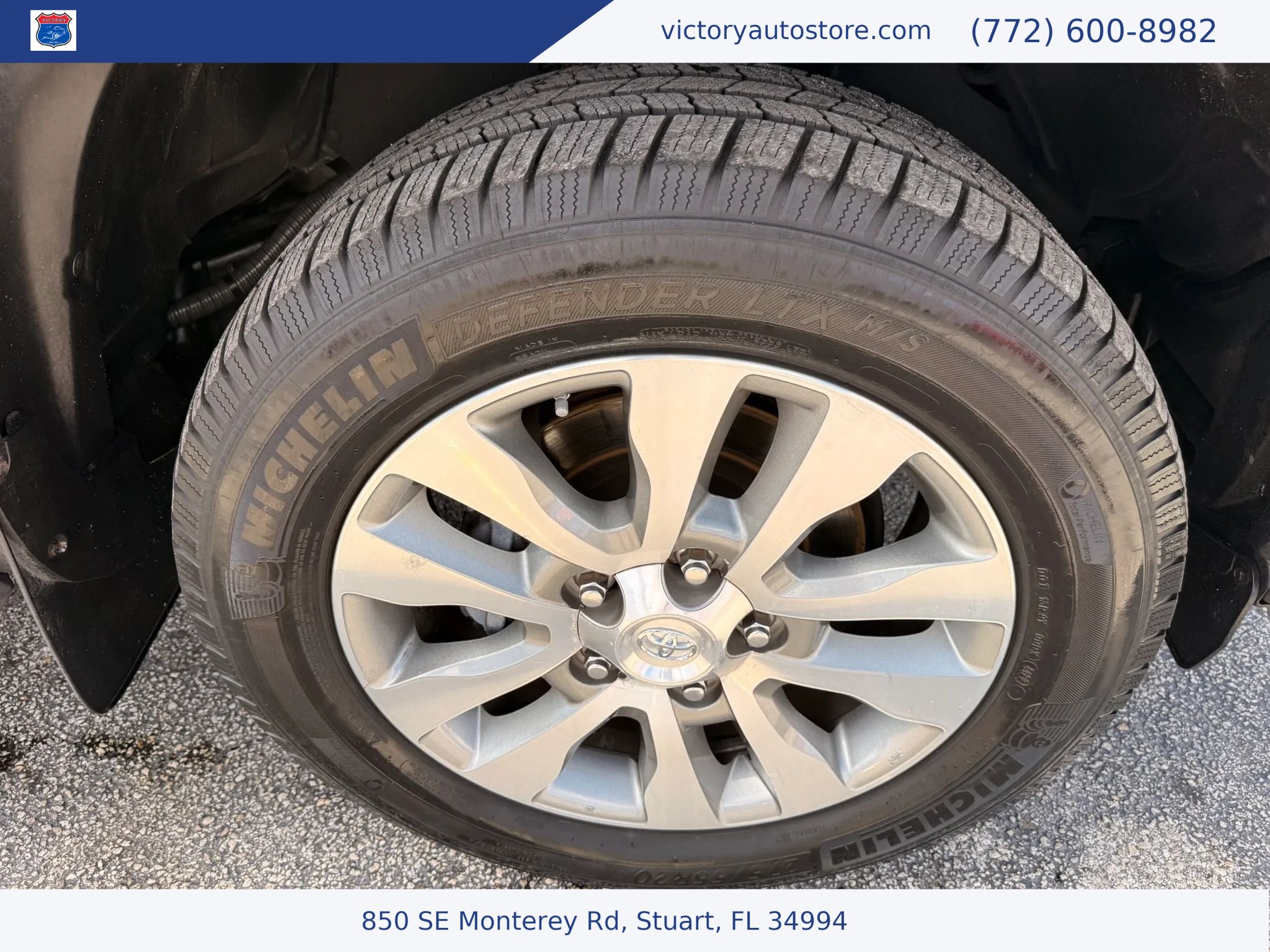 Used 2016 Toyota Tundra Limited w/ Limited Premium Package RWD image 27