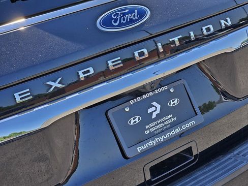 Used 2024 Ford Expedition Max Limited AWD/4WD image 7
