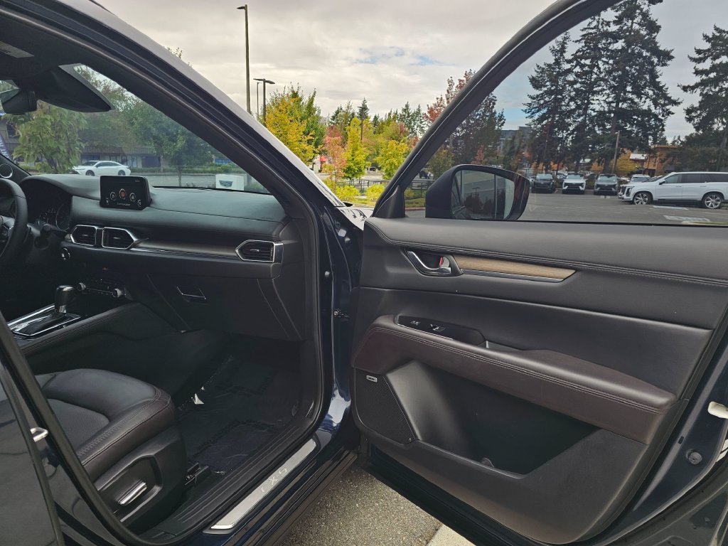 Used 2020 MAZDA CX-5 Signature AWD/4WD image 12